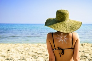 Femme sur une plage