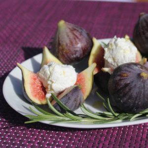 figue bleue farcie, figs, figue, fromage, cheese, miel