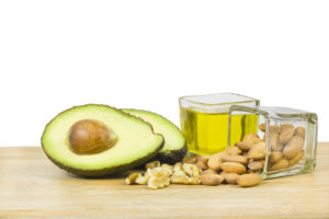 Good fats diet (avocado, dry fruits and oil)