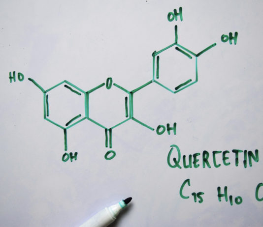 Quercétine, de nombreux effets anti-cancers ! Quércetine