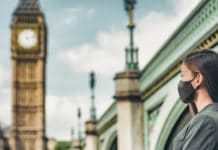 Le changement de discours du gouvernement britannique au sujet de la vitamine D et COVID-19