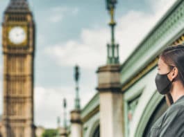 Le changement de discours du gouvernement britannique au sujet de la vitamine D et COVID-19