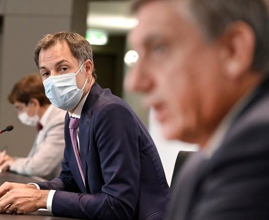 Nous accusons (les gouvernements d’être totalement dénués des capacités nécessaires pour gouverner) (carte blanche) Nous accusons (les gouvernements d'être totalement dénués des capacités nécessaires pour gouverner) (carte blanche)